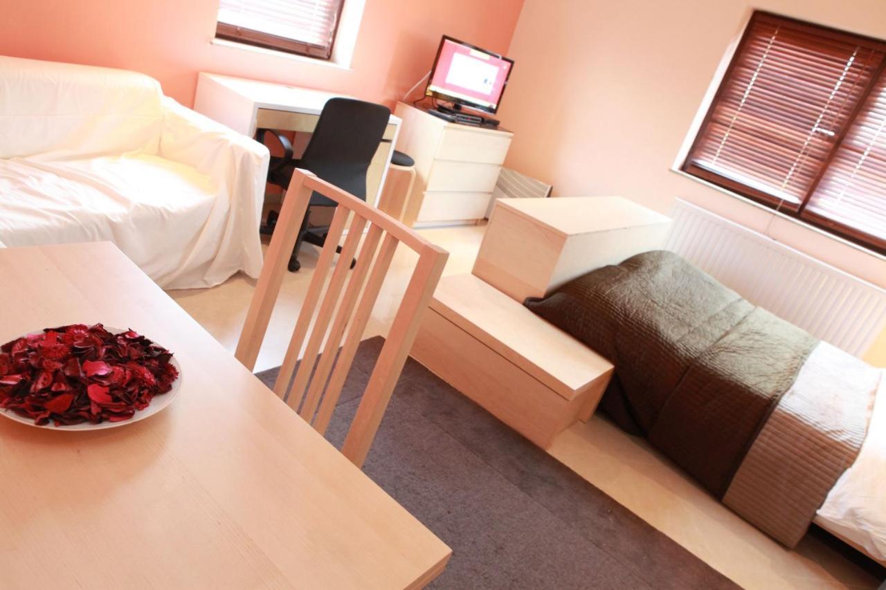 Residence La Fraisiere Anderlecht Екстериор снимка